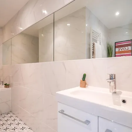 Happy - Cosy 5 Min To Eiffel Tower Apartment Paris